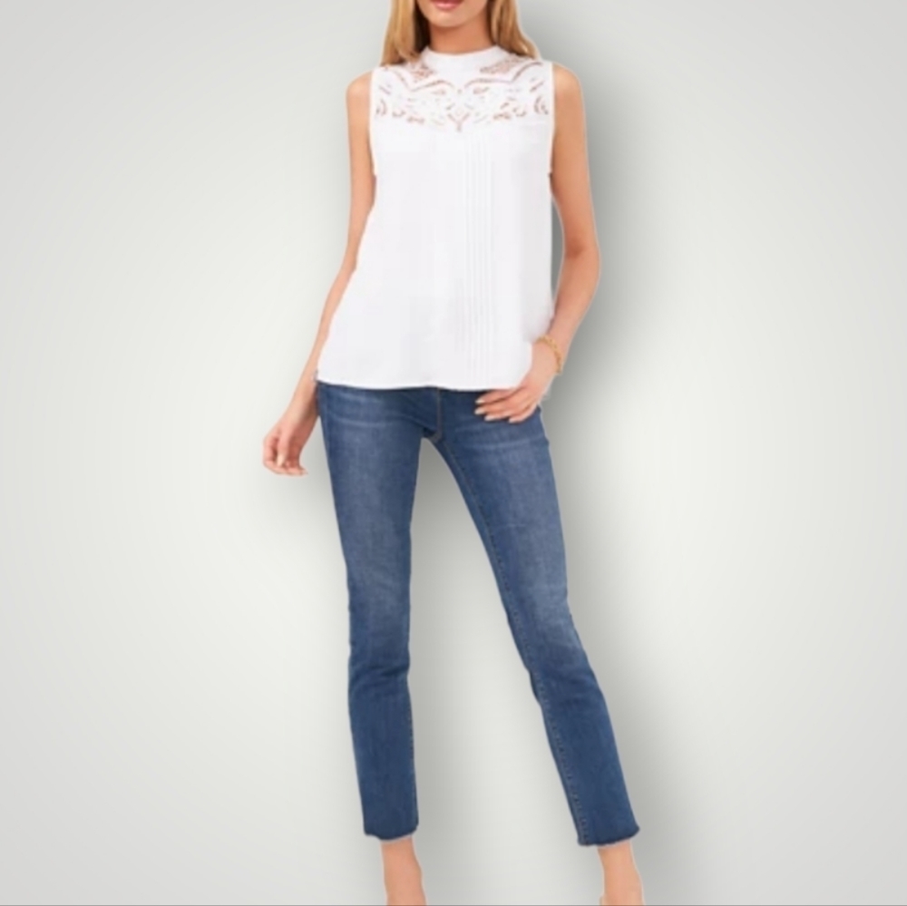 VINCE Camuto Top Womens Large White Sleeveless Pleated Front Yoke Bib Blouse